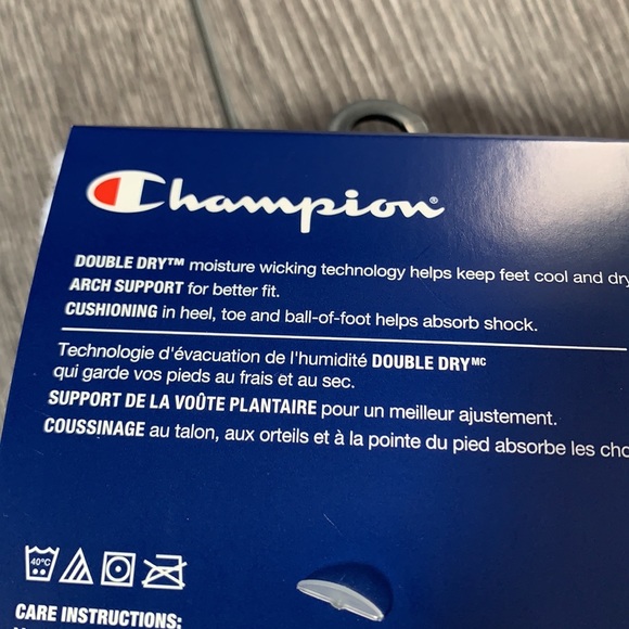 🆕Champion Hallow Script Crew Socks - 3 pack - Picture 7 of 7